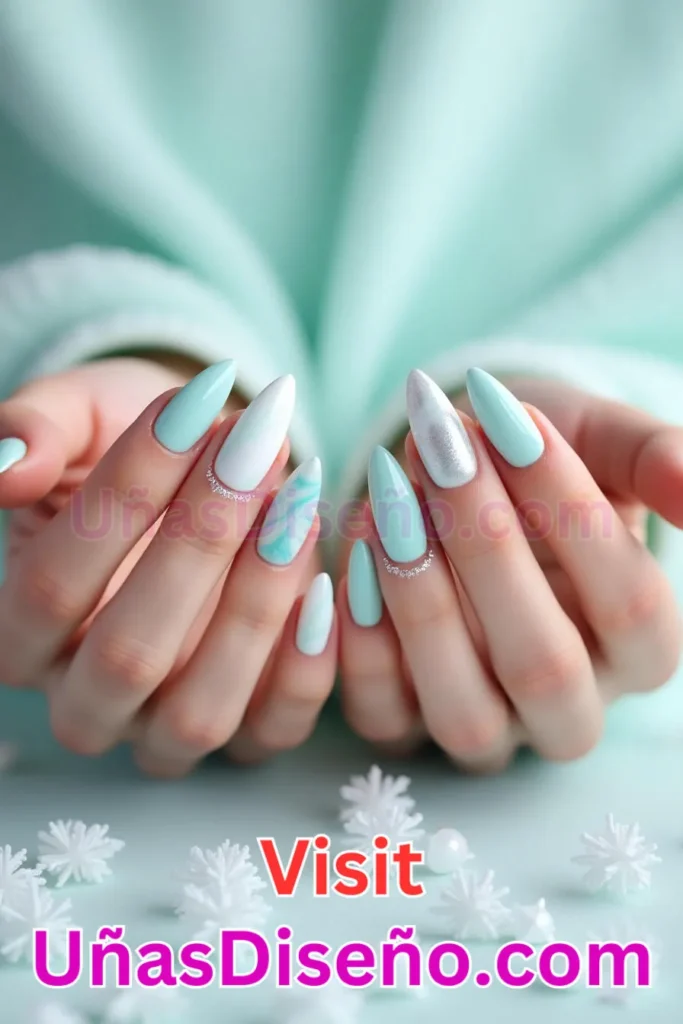 1. Elegancia menta helada - 25 fascinantes ideas de esmaltes de uñas de gel para un look de salón perfecto (7).jpeg