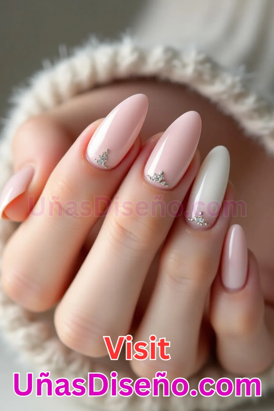 1. Uñas de gel en color nude clásico - Brilla como nunca 25 diseños de esmaltes de gel, gelish y gel para uñas que tienes que probar (3).jpeg