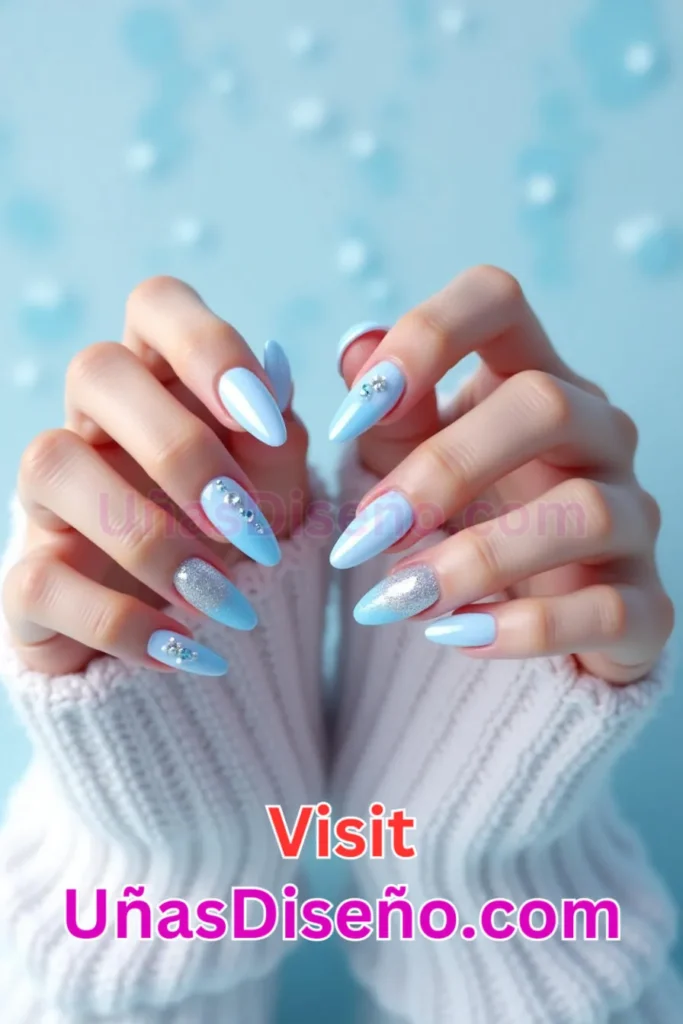 10. Uñas de gel azul hielo - Dale Glamour a tus Uñas La Guía Definitiva para 25 Esmaltes de Gel con Gelly y Gelish (4).jpeg