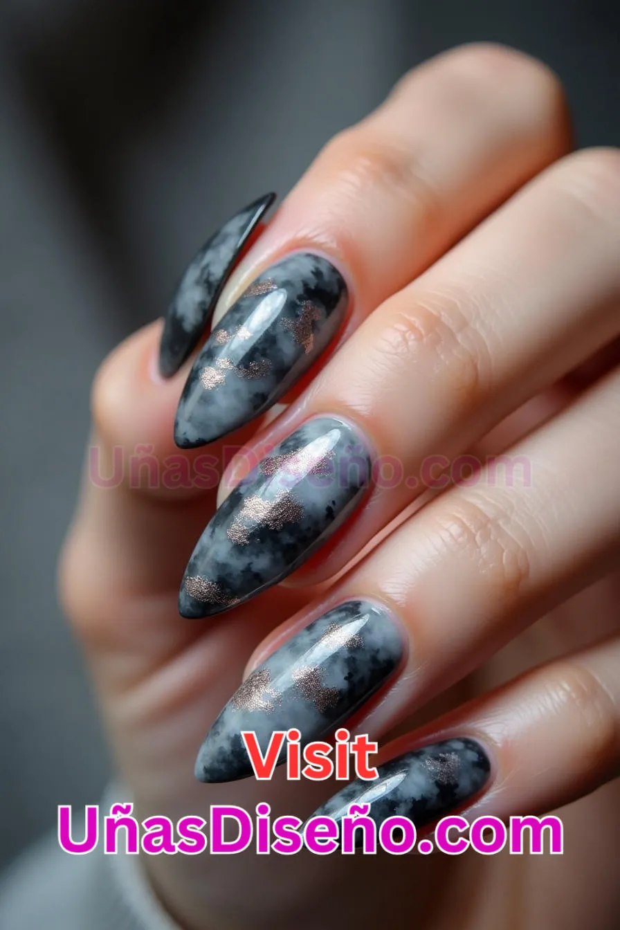 11 Nail Art Gris Ahumado Los 25 Mejores Diseños de Uñas Para Principiantes 5.jpeg