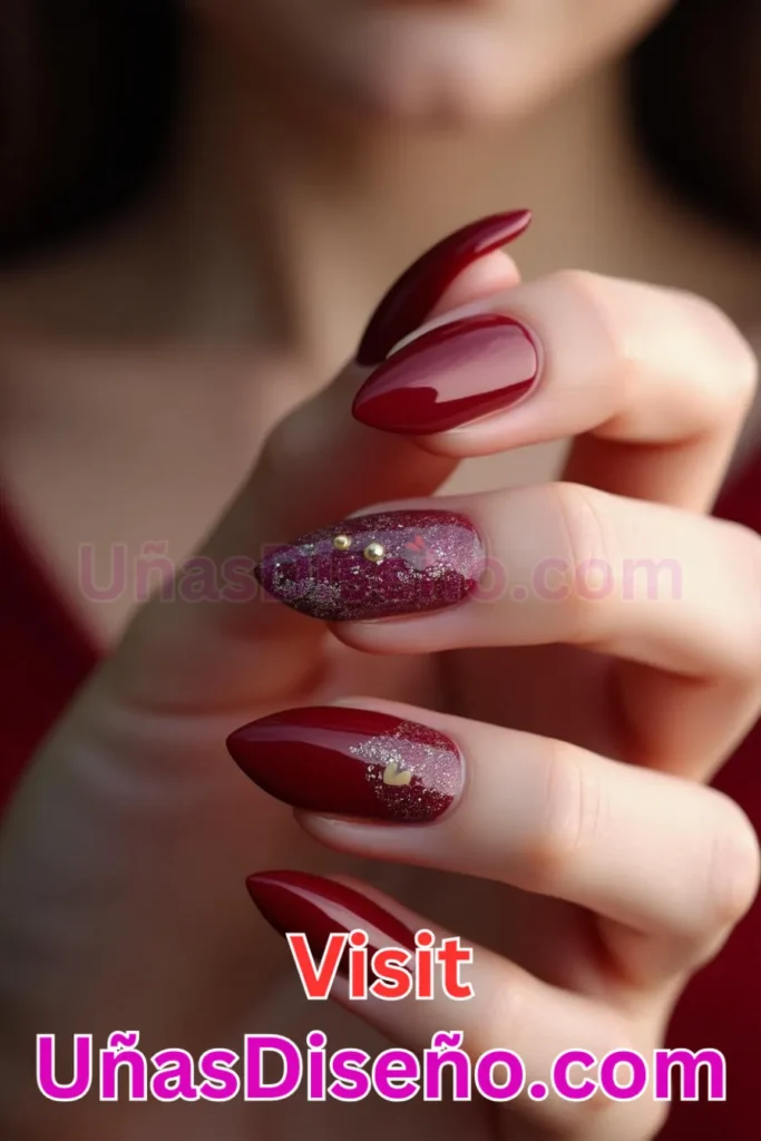 13. Rojo Índigo con Micro-Purpurina Diseños de Uñas Navideñas (3).jpeg