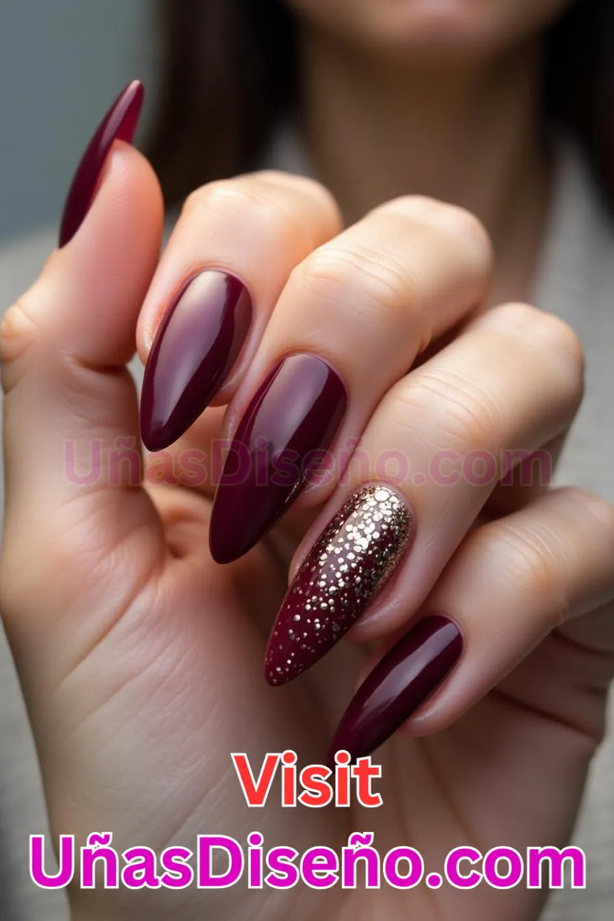 14. Almendra burdeos oscuro - 20 Uñas de Almendra Elegance Diseños exclusivos para un look sofisticado (3).jpeg