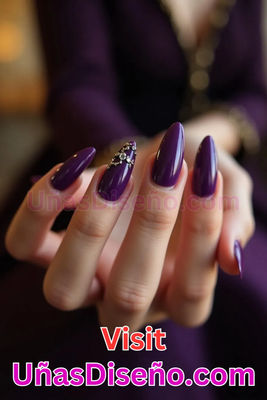 2. Manicura Francesa Inversa Púrpura Real (4)