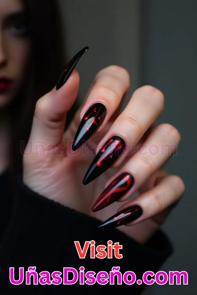 2. Manicura de Sangre Goteante - Los 10 diseños de uñas de Halloween más de moda en la Ciudad de México (1).jpeg