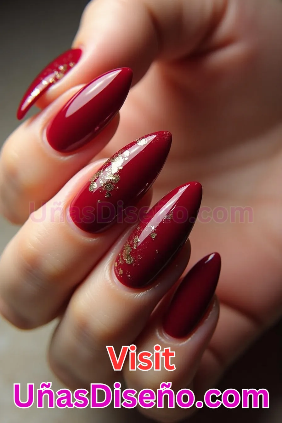 20. Opulento rojo almendra - 20 Uñas de Almendra Elegance Diseños exclusivos para un look sofisticado (6).jpeg
