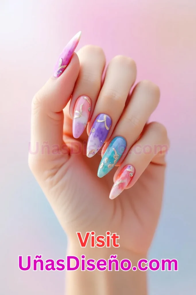 21. Uñas de gel con mezcla de acuarela - Dale Glamour a tus Uñas La Guía Definitiva para 25 Esmaltes de Gel con Gelly y Gelish (1).jpeg