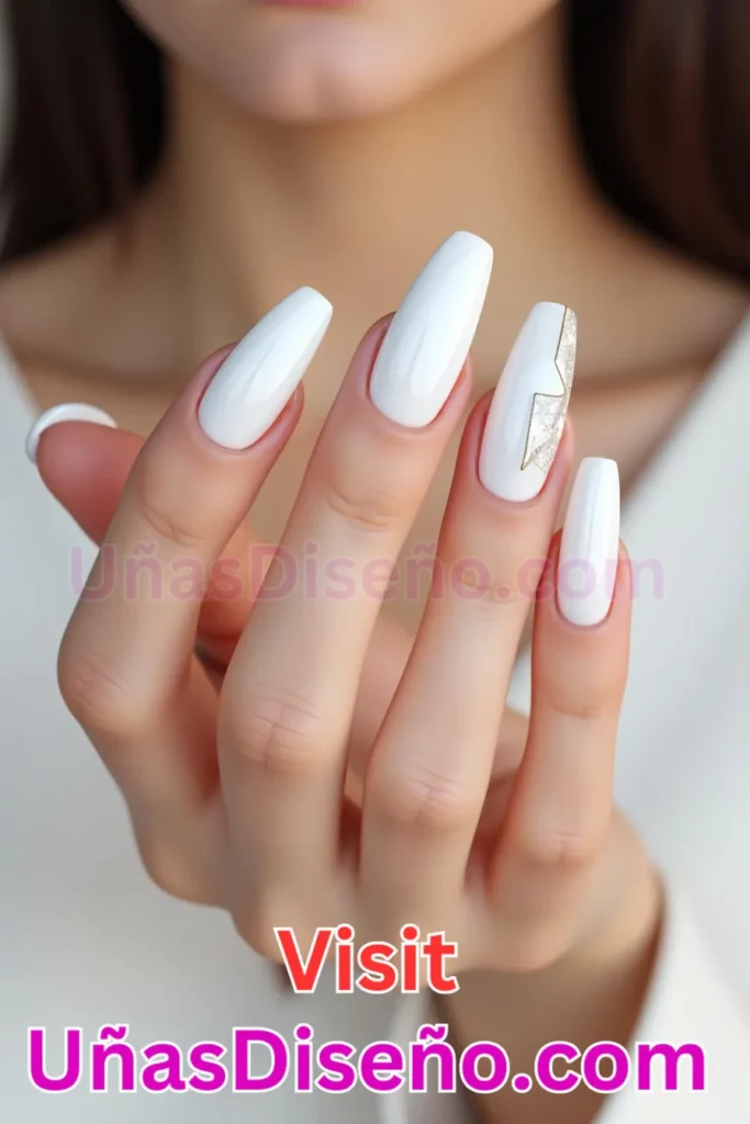 22. Blanco clásico chic - Mejora tu manicura 25 esmaltes de gel y gelatina elegantes y duraderos (1).jpeg