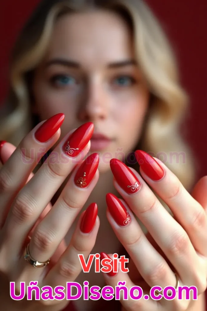 4. Diseños de uñas clásicos en rojo bermellón almendra (1)