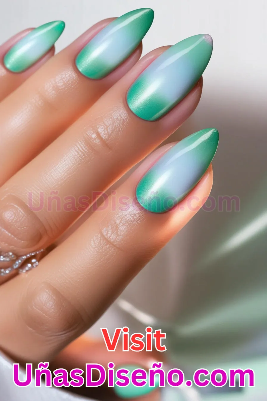 5. Uñas Halo Aura Verde Menta (2).jpg