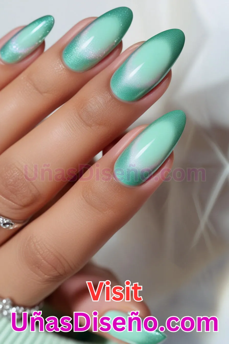 5. Uñas Halo Aura Verde Menta (7).jpg