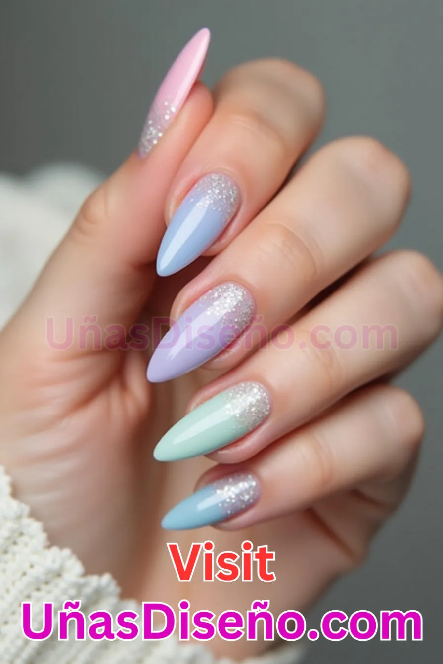 7. Patrones geométricos Almendra - 20 Uñas de Almendra Elegance Diseños exclusivos para un look sofisticado (1).jpeg