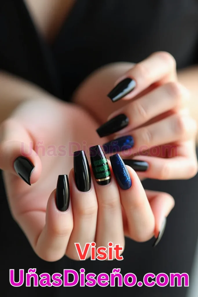 7. Perfección Negro Brillante diseños de uñas semipermanentes (2).jpeg